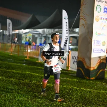 Runner Photo 8975059