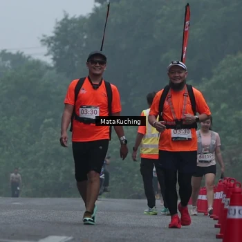 Runner Photo 8975122
