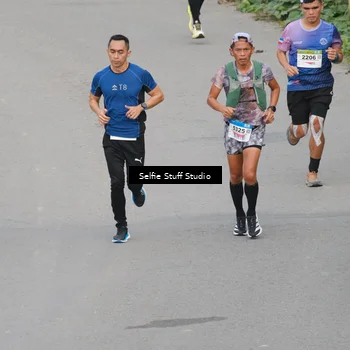 Runner Photo 8975220