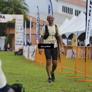 Runner Photo 8975227