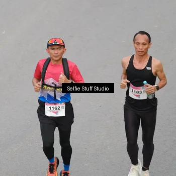 Runner Photo 8975234