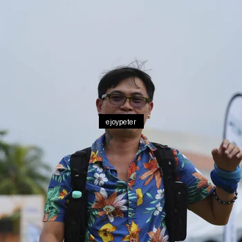 Runner Photo 8975254
