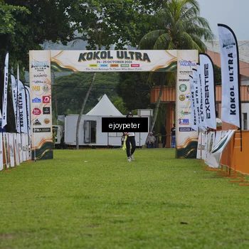 Runner Photo 8975315