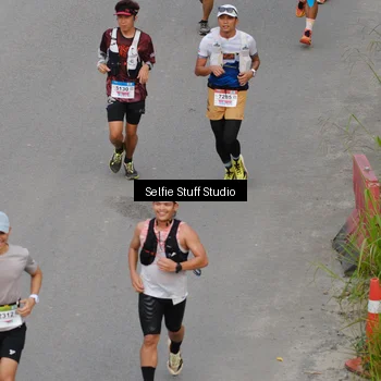 Runner Photo 8975316