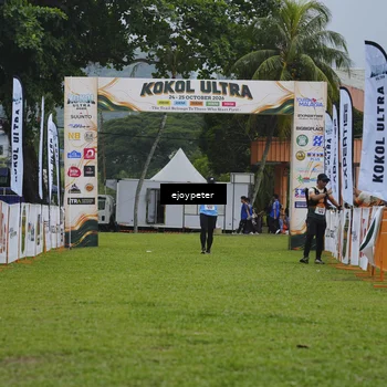 Runner Photo 8975339