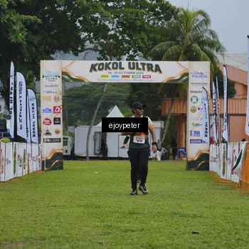 Runner Photo 8975342