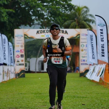 Runner Photo 8975346