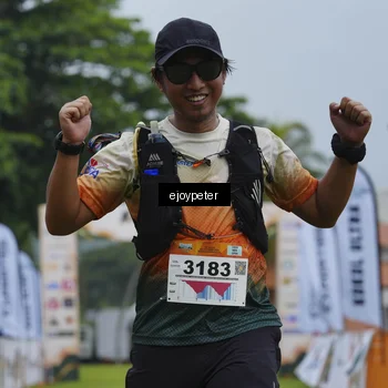 Runner Photo 8975352