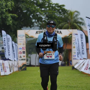 Runner Photo 8975354