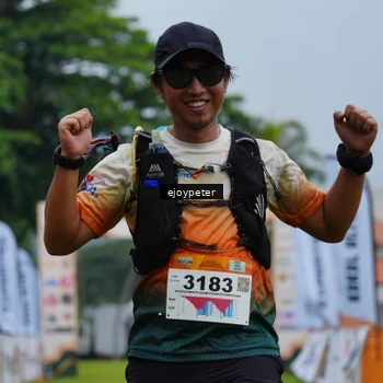 Runner Photo 8975355