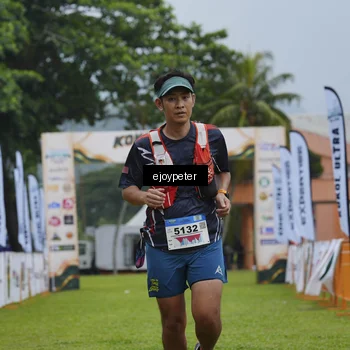 Runner Photo 8975373