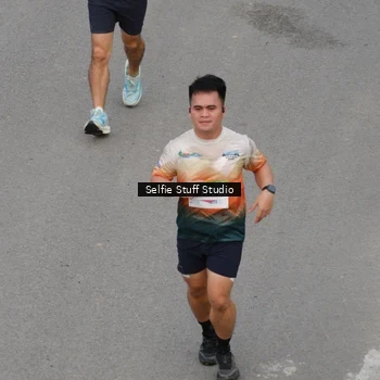 Runner Photo 8975386