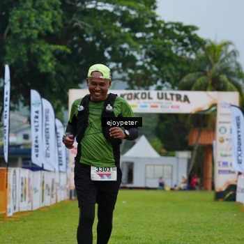 Runner Photo 8975395