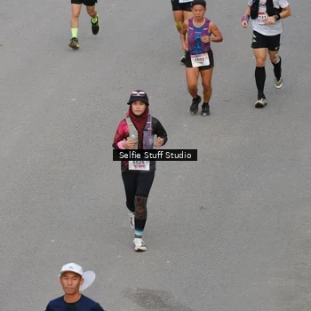 Runner Photo 8975419