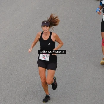 Runner Photo 8975431