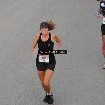 Runner Photo 8975433