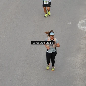 Runner Photo 8975453
