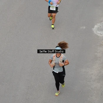 Runner Photo 8975457