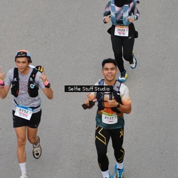 Runner Photo 8975473