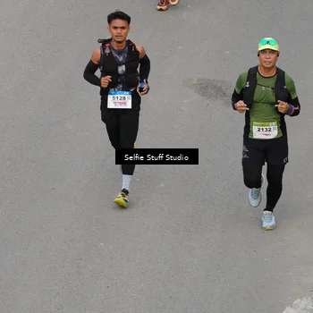 Runner Photo 8975498
