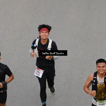 Runner Photo 8975528
