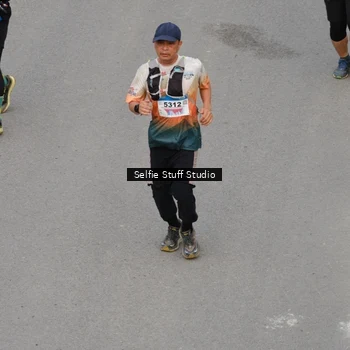 Runner Photo 8975592