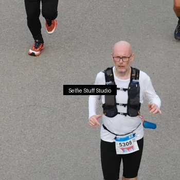Runner Photo 8975663