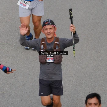 Runner Photo 8975672