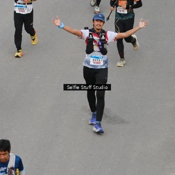 Runner Photo 8975699