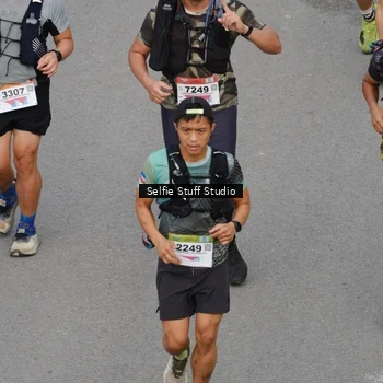 Runner Photo 8975701