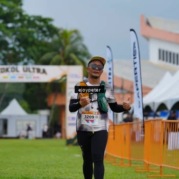Runner Photo 8975787
