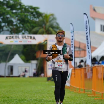 Runner Photo 8975791