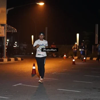 Runner Photo 8975849