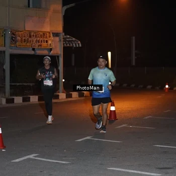 Runner Photo 8975853