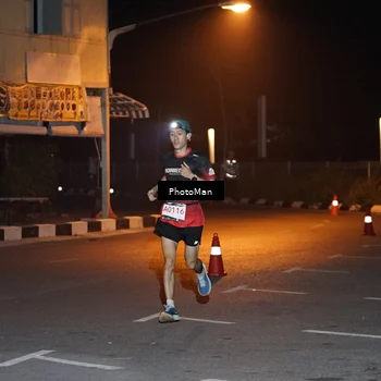 Runner Photo 8975860