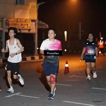 Runner Photo 8975865
