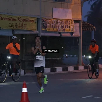 Runner Photo 8975890