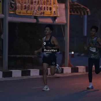 Runner Photo 8975897