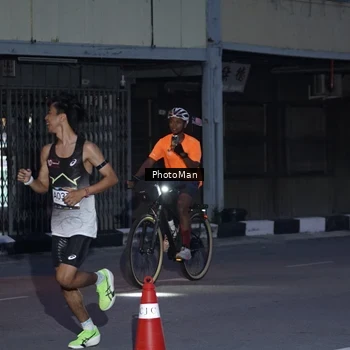 Runner Photo 8975899