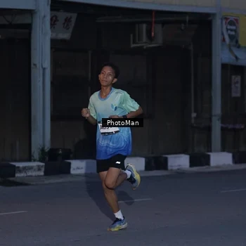 Runner Photo 8975909