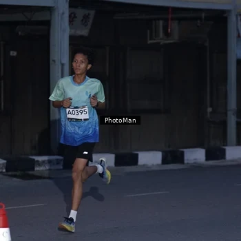 Runner Photo 8975910