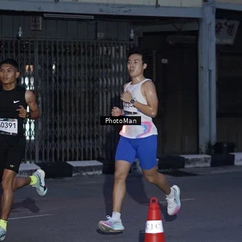 Runner Photo 8975916