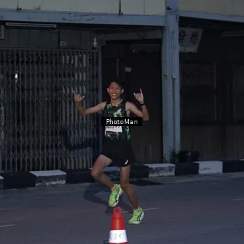 Runner Photo 8975918