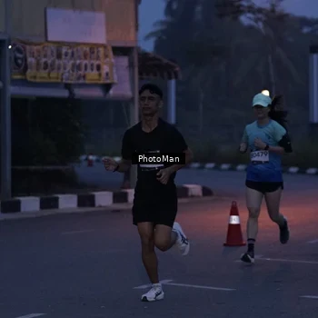 Runner Photo 8975928