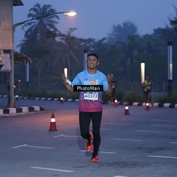Runner Photo 8975950