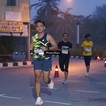 Runner Photo 8975955
