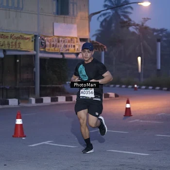 Runner Photo 8975977