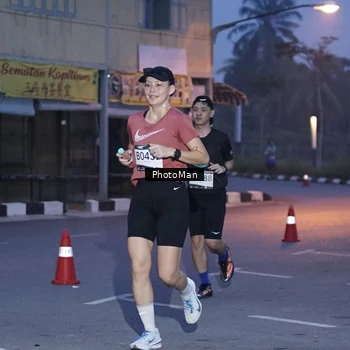 Runner Photo 8975978