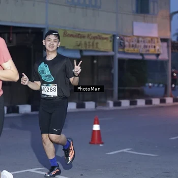 Runner Photo 8975979