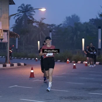 Runner Photo 8975980